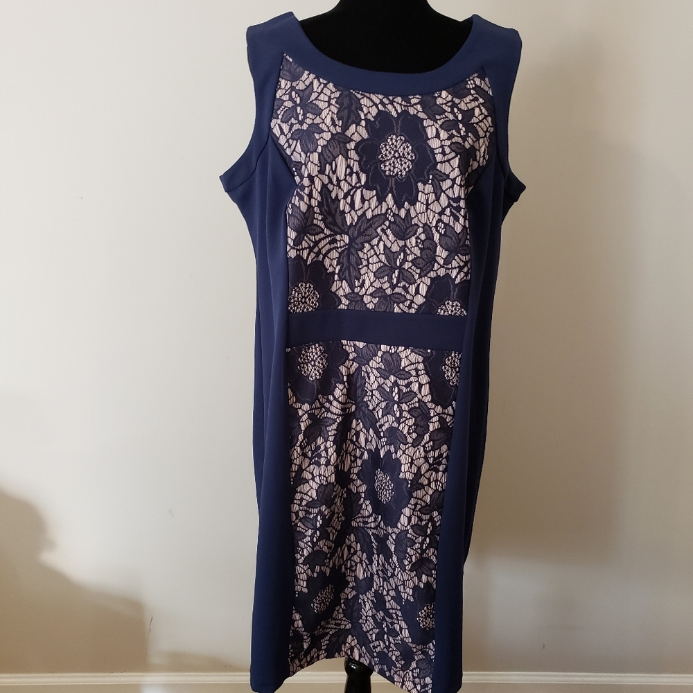 Shelby & Palmer Navy and Cream Floral Midi Dress